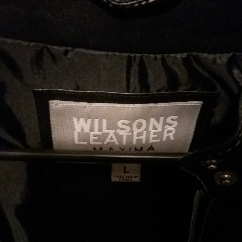 Leather jacket - Picture 2 of 3